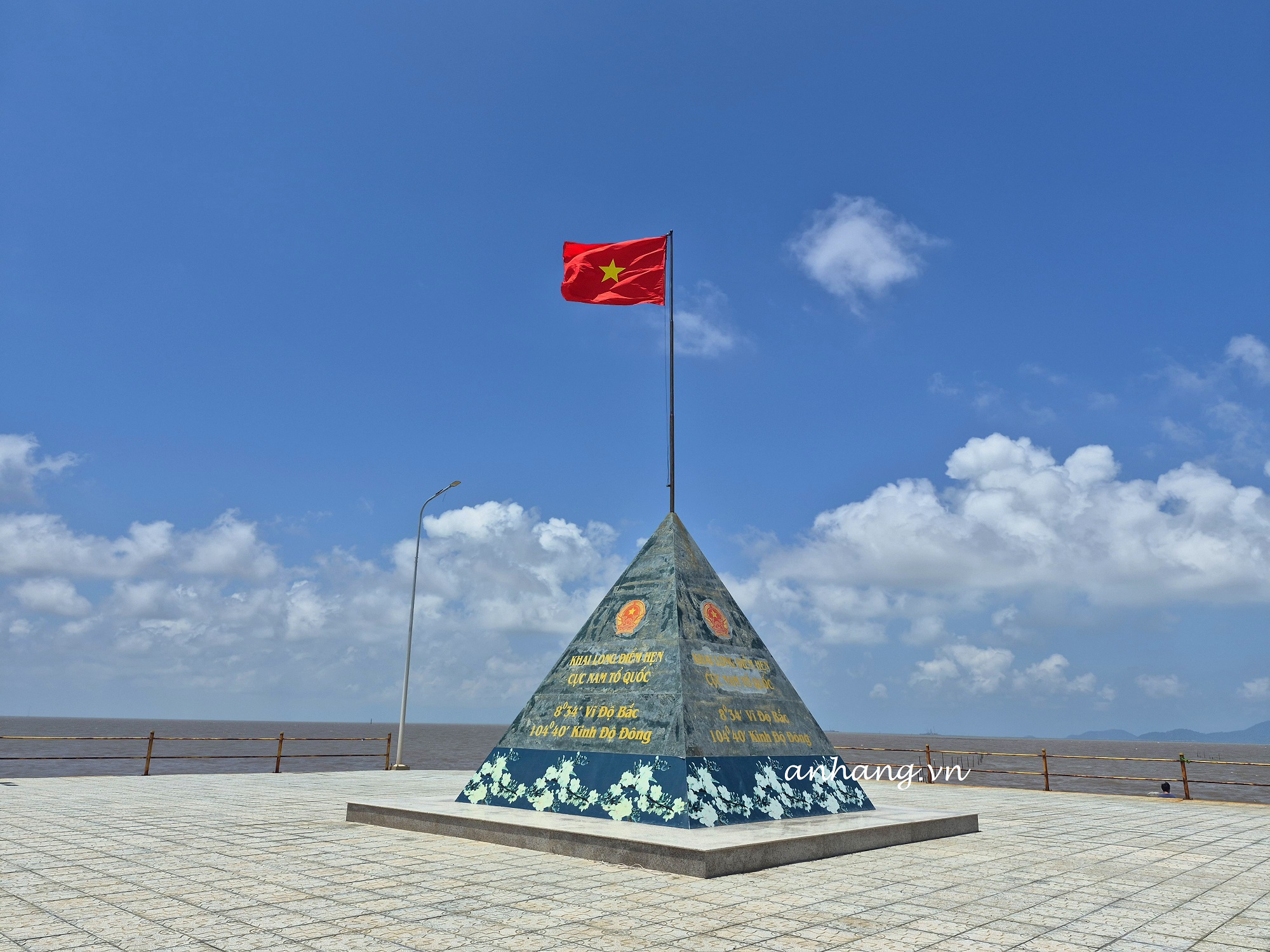Check in bãi bồi cực Nam tại khu du lịch Khai Long (Cà Mau)
