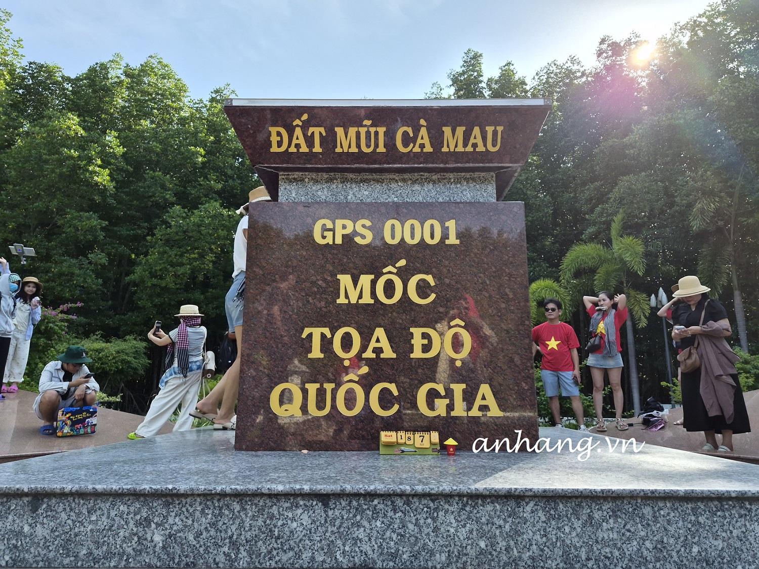 Mốc tọa độ quốc gia GPS số 0 nơi Đất Mũi Cà Mau